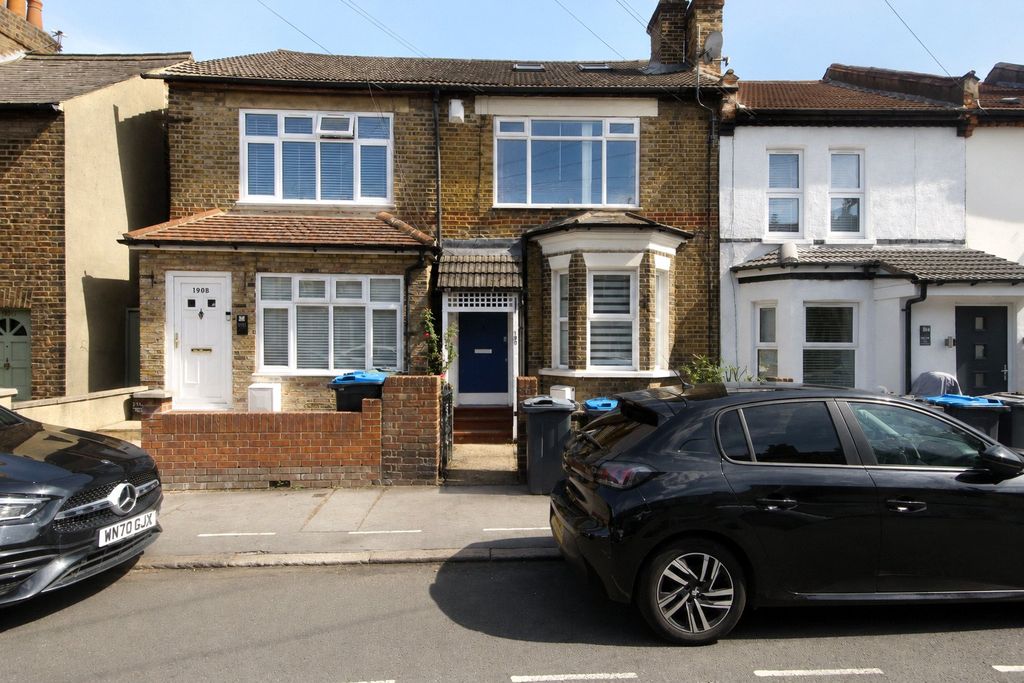 Property photo 1 of 16 Exetorior
