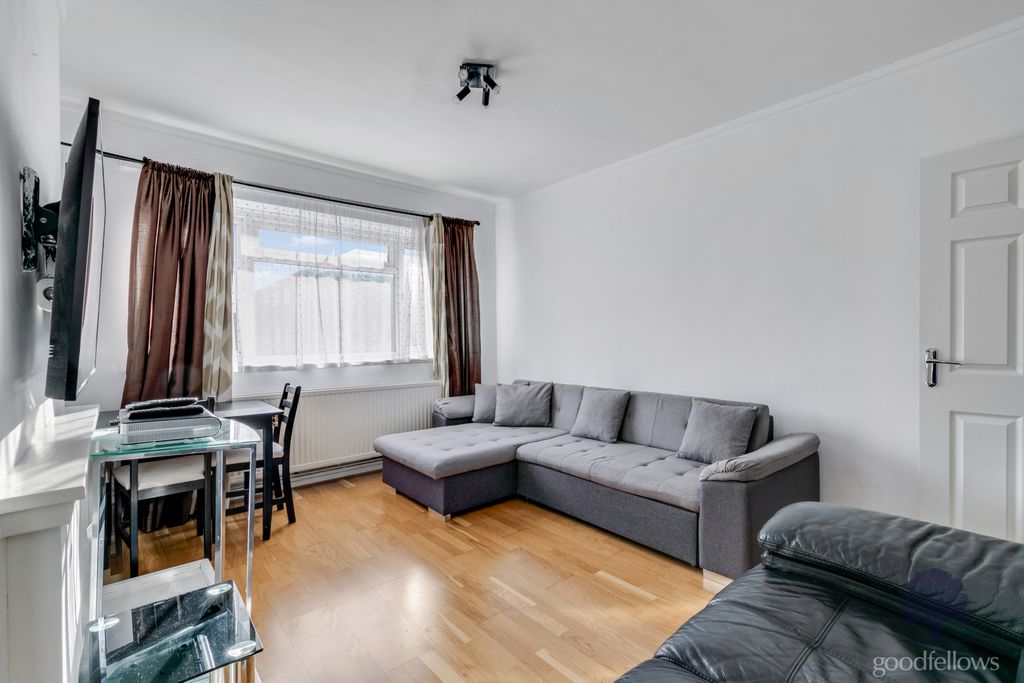 Property photo 3 of 12 Picture No. 04