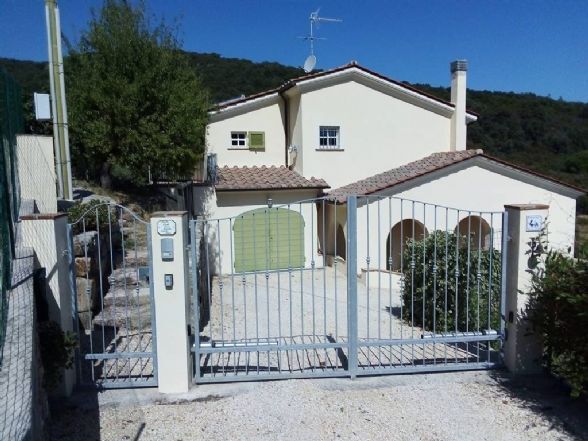 Property photo 1 of 30