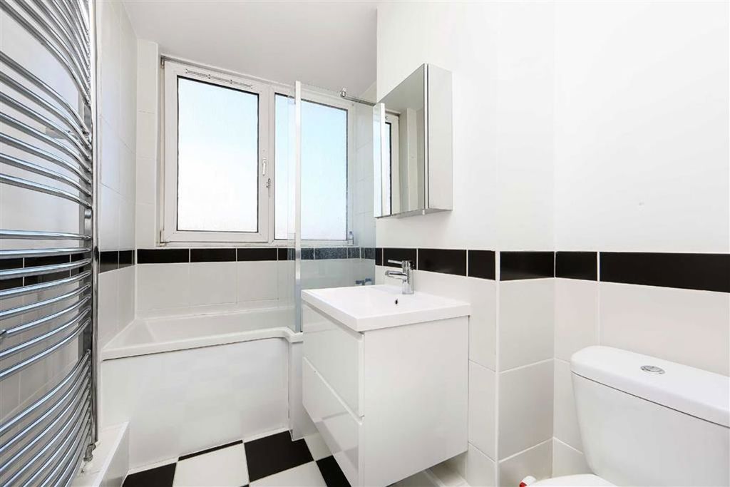 Property photo 3 of 3