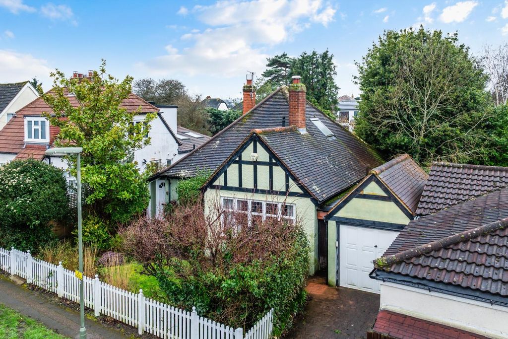 Property photo 1 of 14 The Rise