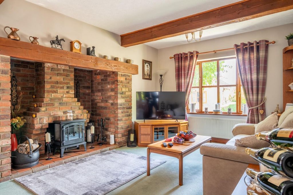 Property photo 3 of 10 Fc-3.Jpg