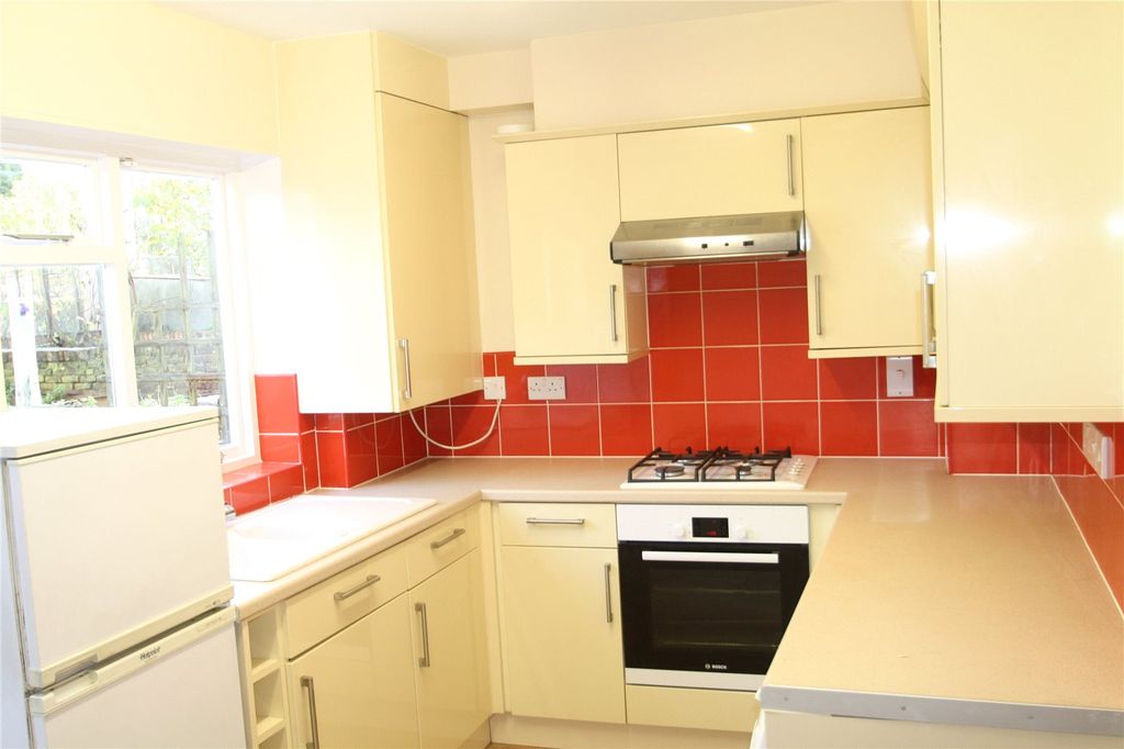 Property photo 2 of 6 Picture No. 04