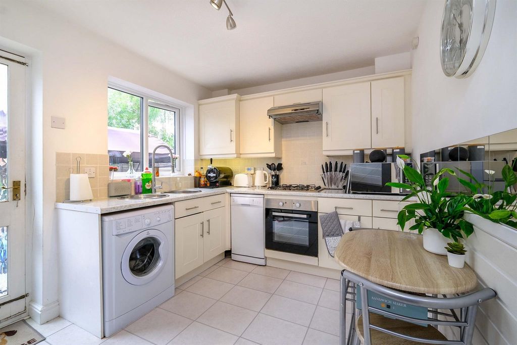 Property photo 3 of 13 Image