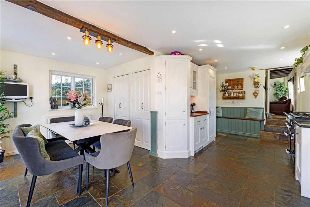 Property photo 2 of 17 Kitchen/Dining Room