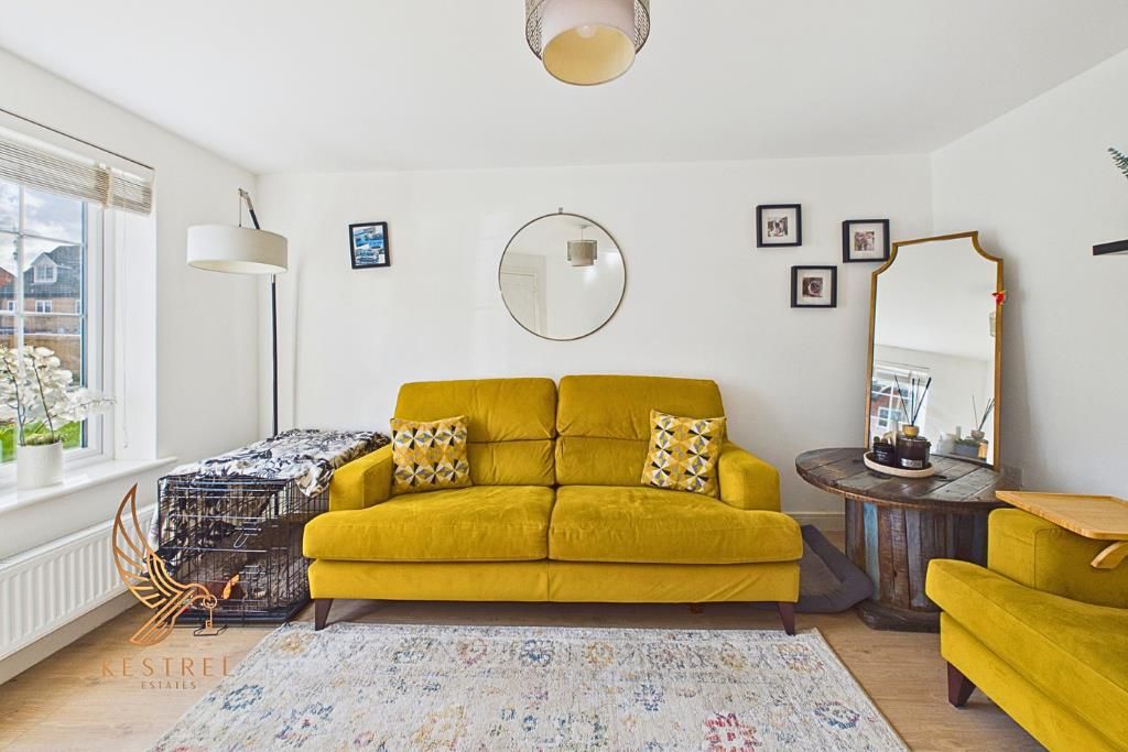 Property photo 3 of 28 19.Png