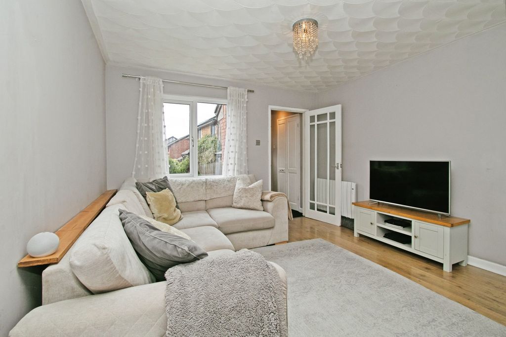 Property photo 2 of 17 Pbox-Img.Jpg