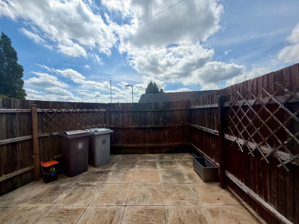 Property photo 3 of 9 Front