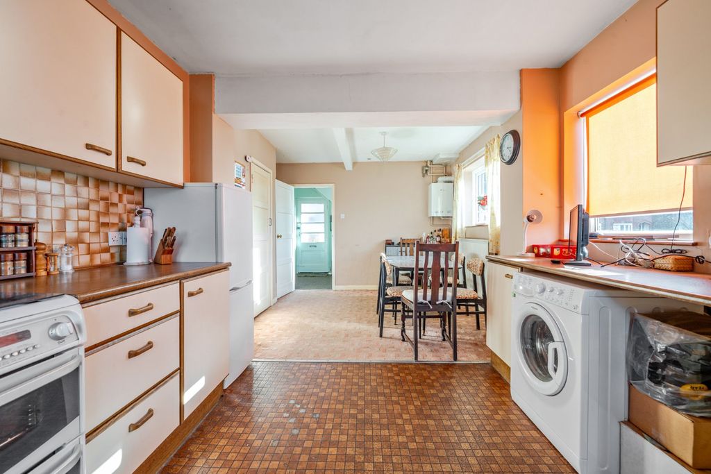 Property photo 2 of 14 Picture No. 04