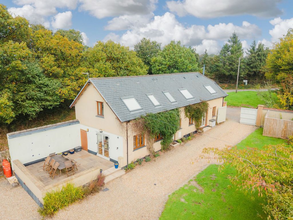 Property photo 1 of 25