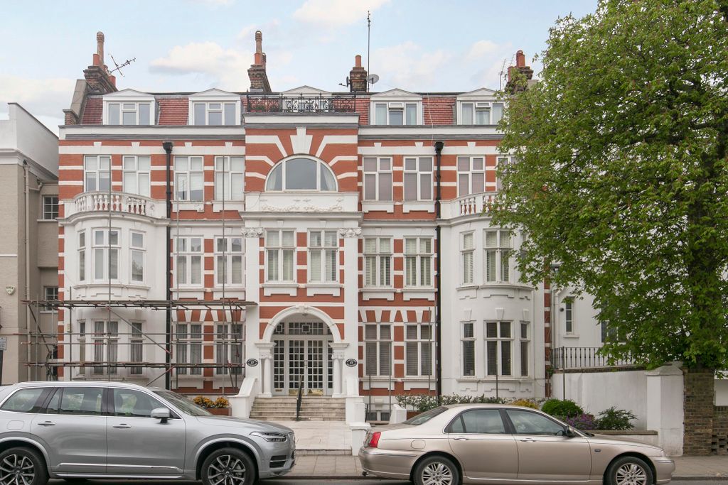 Property photo 2 of 9