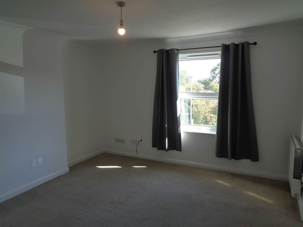 Property photo 3 of 6 Lode House 4 Living Room Correct
