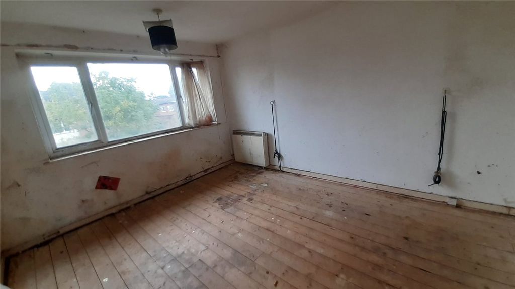 Property photo 3 of 13 Picture No. 05