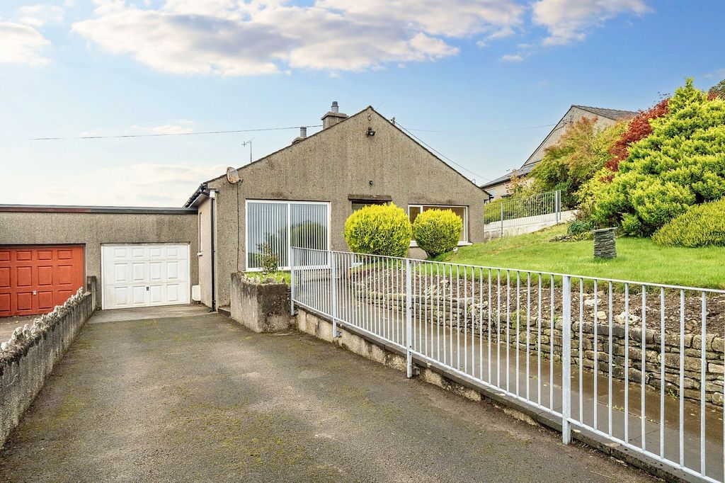 Property photo 1 of 27