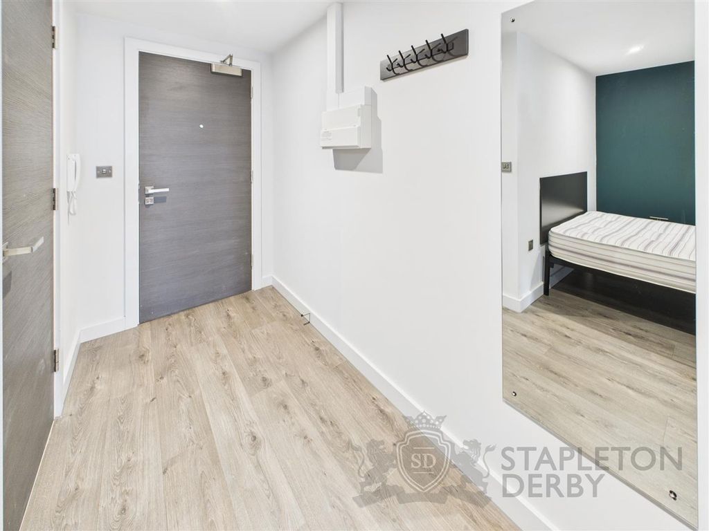 Property photo 2 of 26 161Oqrbmue-Yvoge0Puctq.Jpg