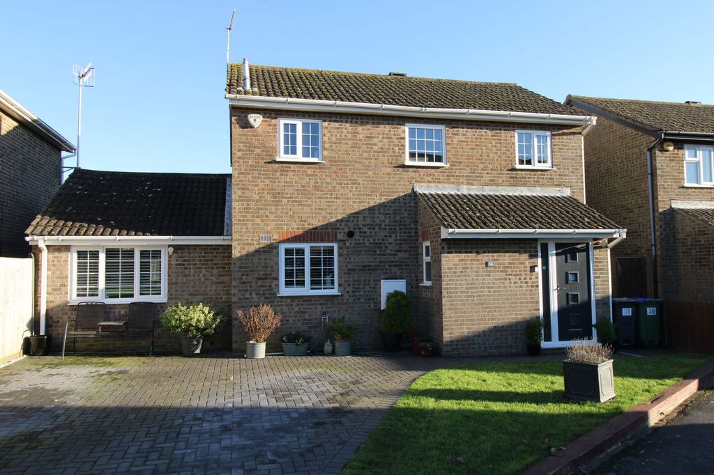 Property photo 1 of 18