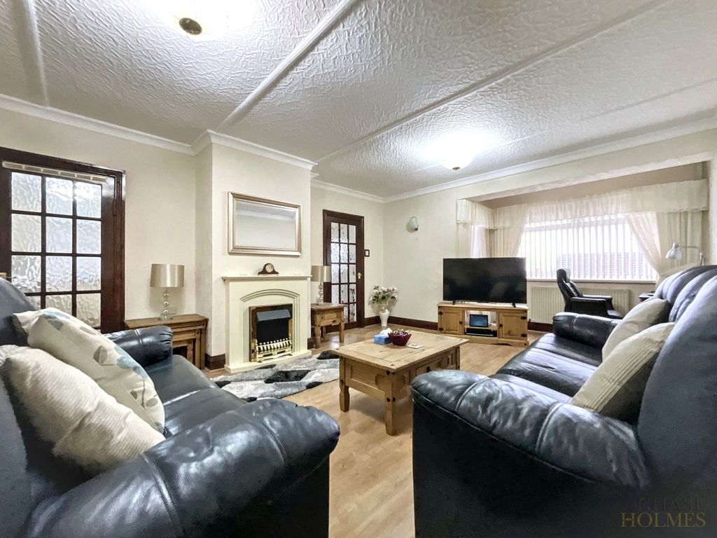 Property photo 2 of 23