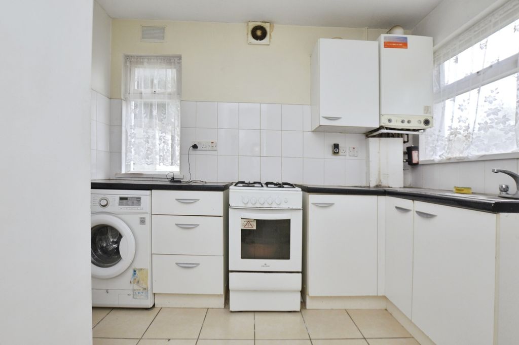 Property photo 3 of 9 Pbox-Img.Jpg