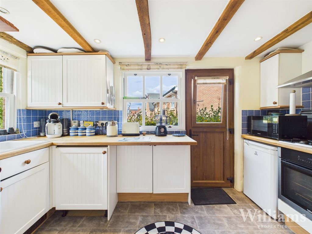 Property photo 2 of 18 Cam02861G0-Pr0489-Still008.Jpg