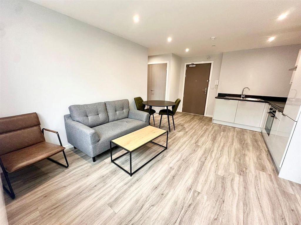 Property photo 2 of 12