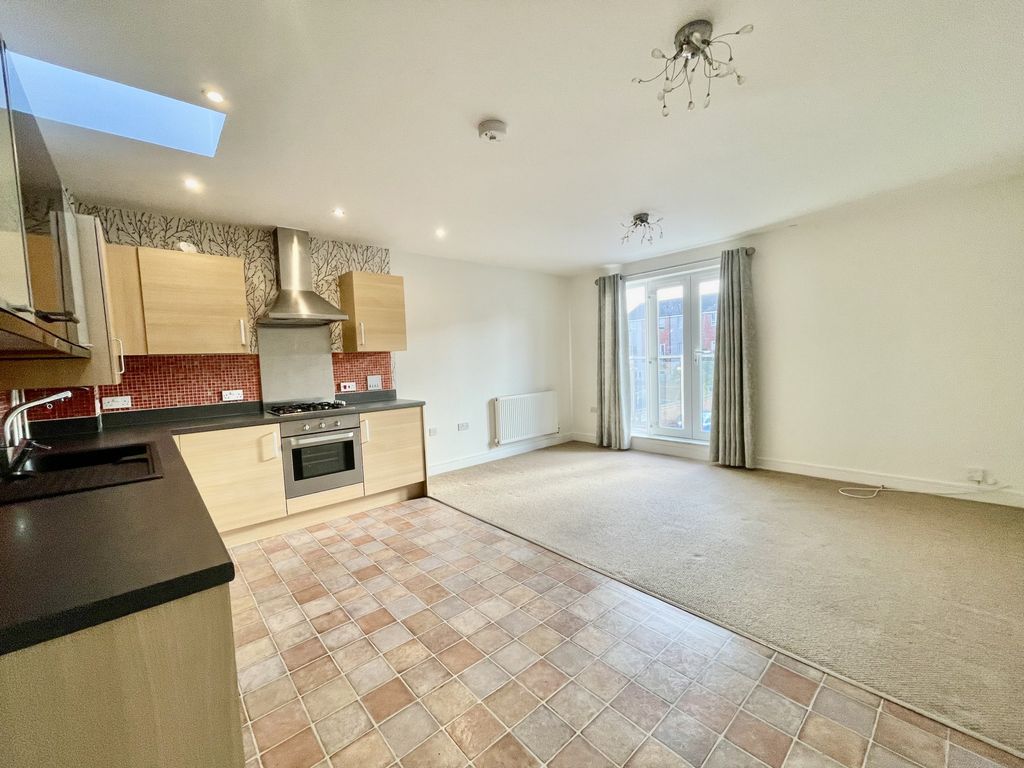 Property photo 2 of 14 Photo 6