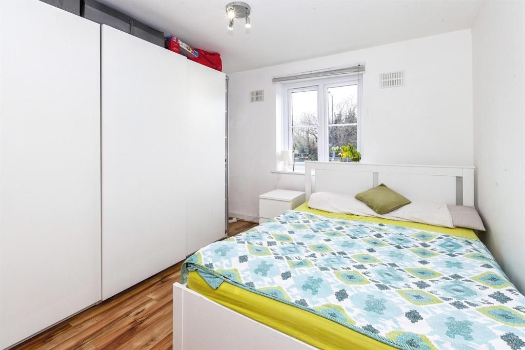 Property photo 3 of 25 Bedroom