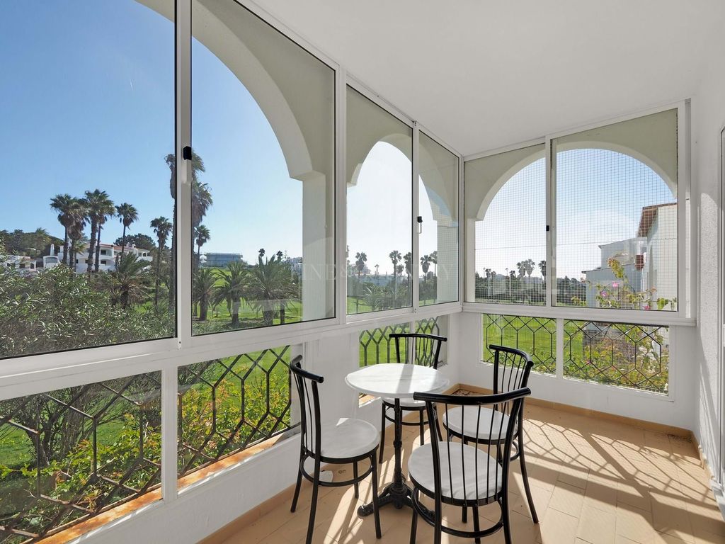 Property photo 2 of 25