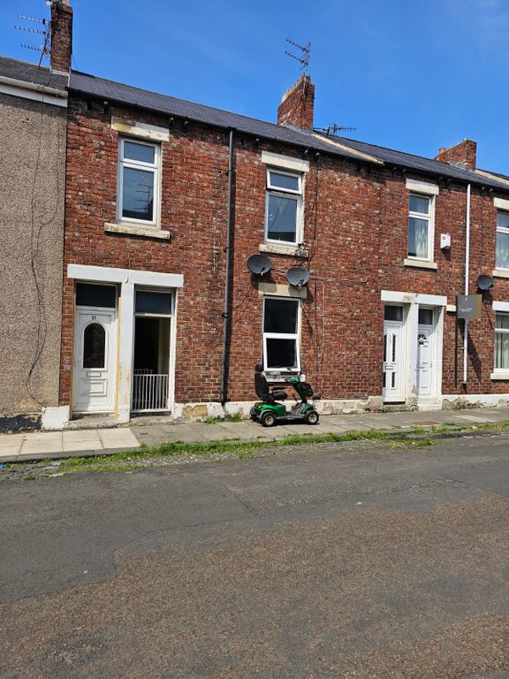 Property photo 1 of 2