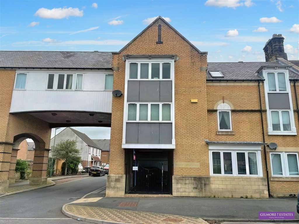 Property photo 1 of 9 External.Jpg
