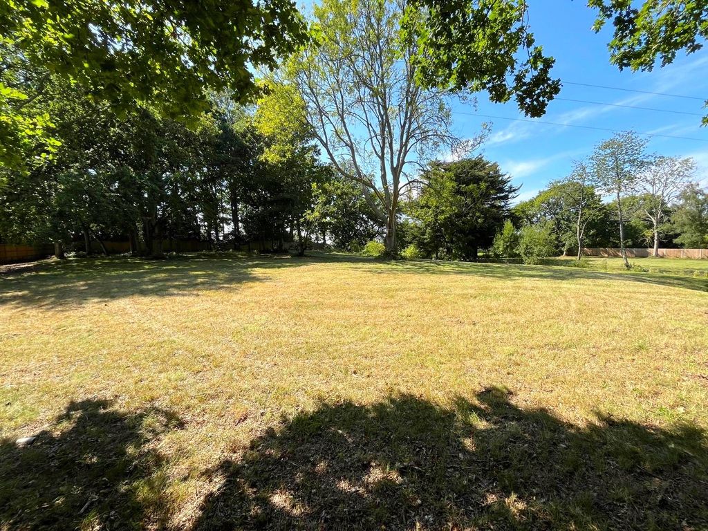 Property photo 2 of 9 Picture No. 04