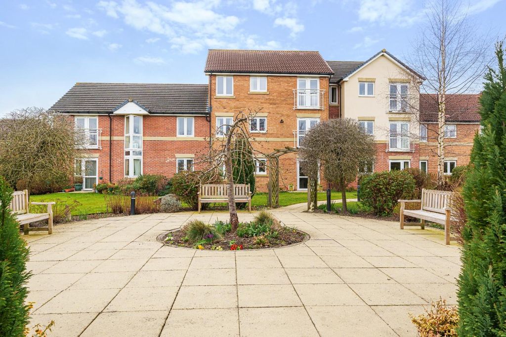 Property photo 2 of 10 955830 (1).Jpg