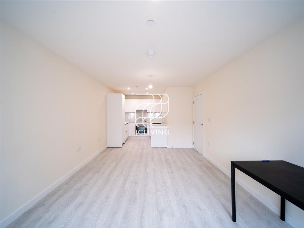 Property photo 2 of 15 Cn422-14.Jpg