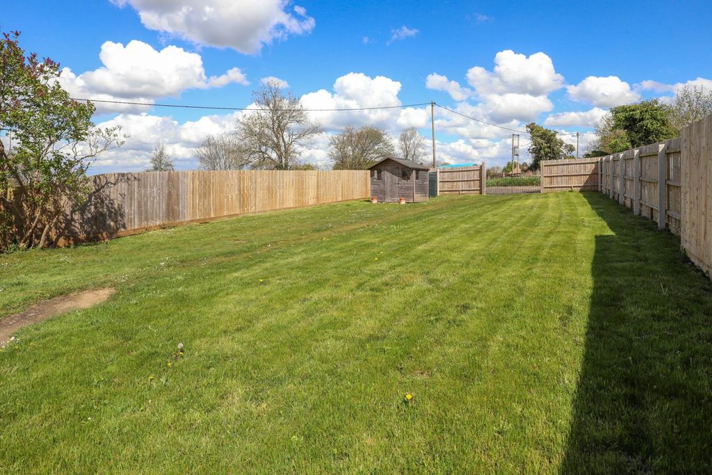 Property photo 2 of 29