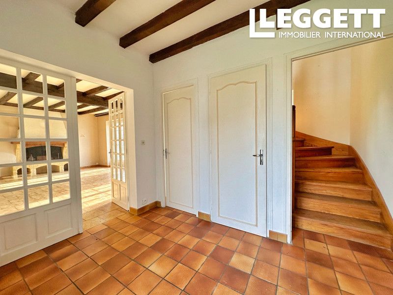 Property photo 2 of 10