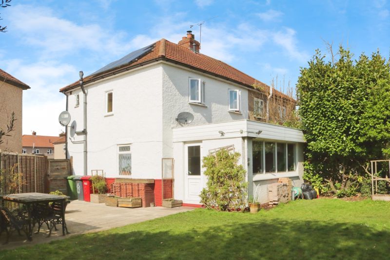 Property photo 1 of 24 Photo 27