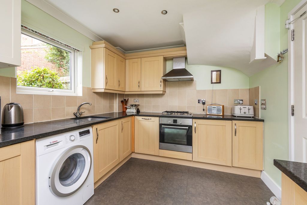 Property photo 2 of 13