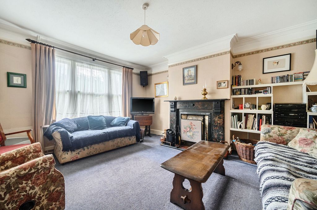 Property photo 2 of 18 1399938-14-696F59...