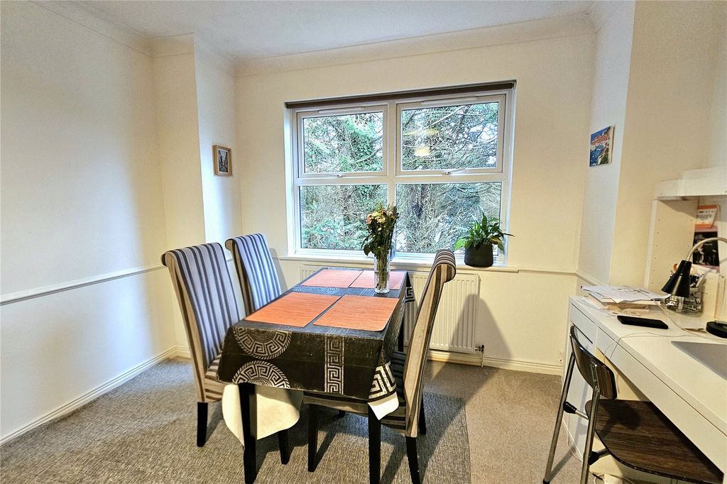 Property photo 3 of 9 Picture No. 13