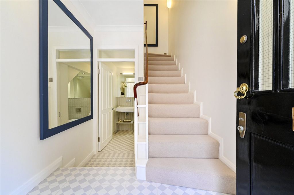 Property photo 2 of 20 Picture No. 18