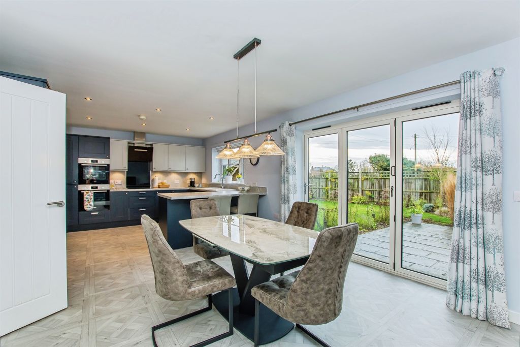 Property photo 3 of 33