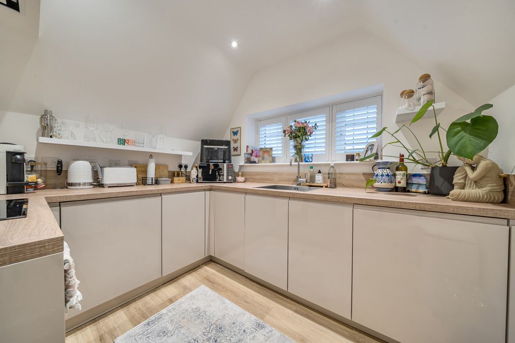 Property photo 2 of 15 Kitchen