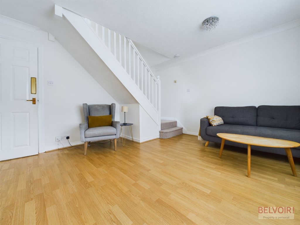 Property photo 3 of 8