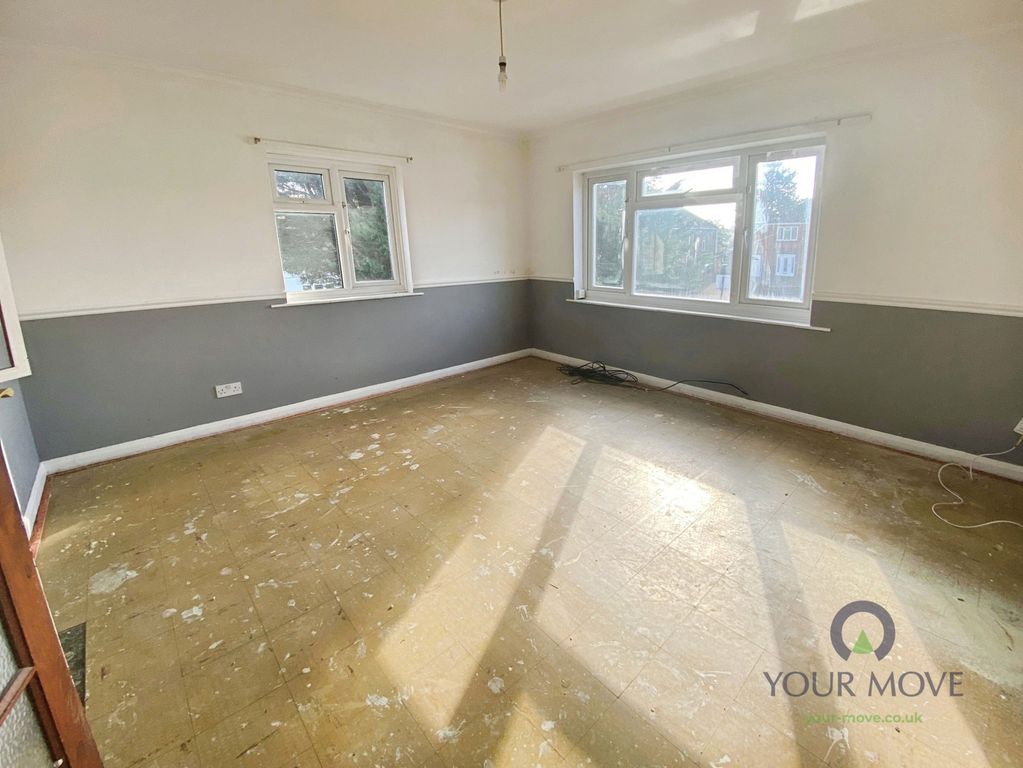 Property photo 3 of 6 Pbox-Img.Jpg