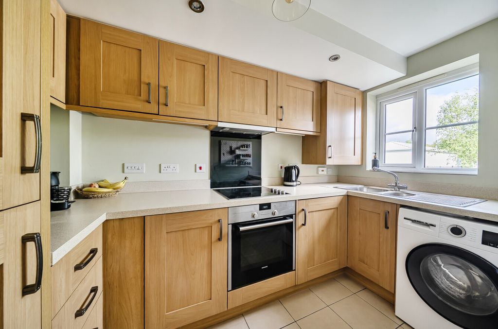 Property photo 2 of 18 1459117-1-6A058B8...