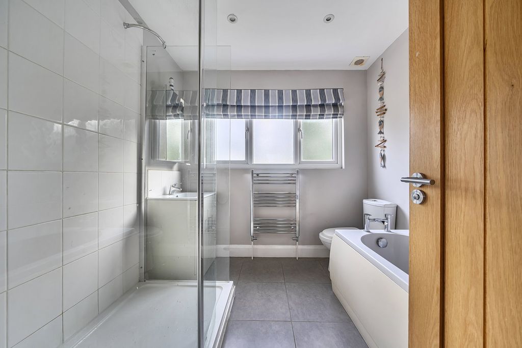 Additional image 14 of 5 bed detached house for saleHare Lane, Lingfield RH7