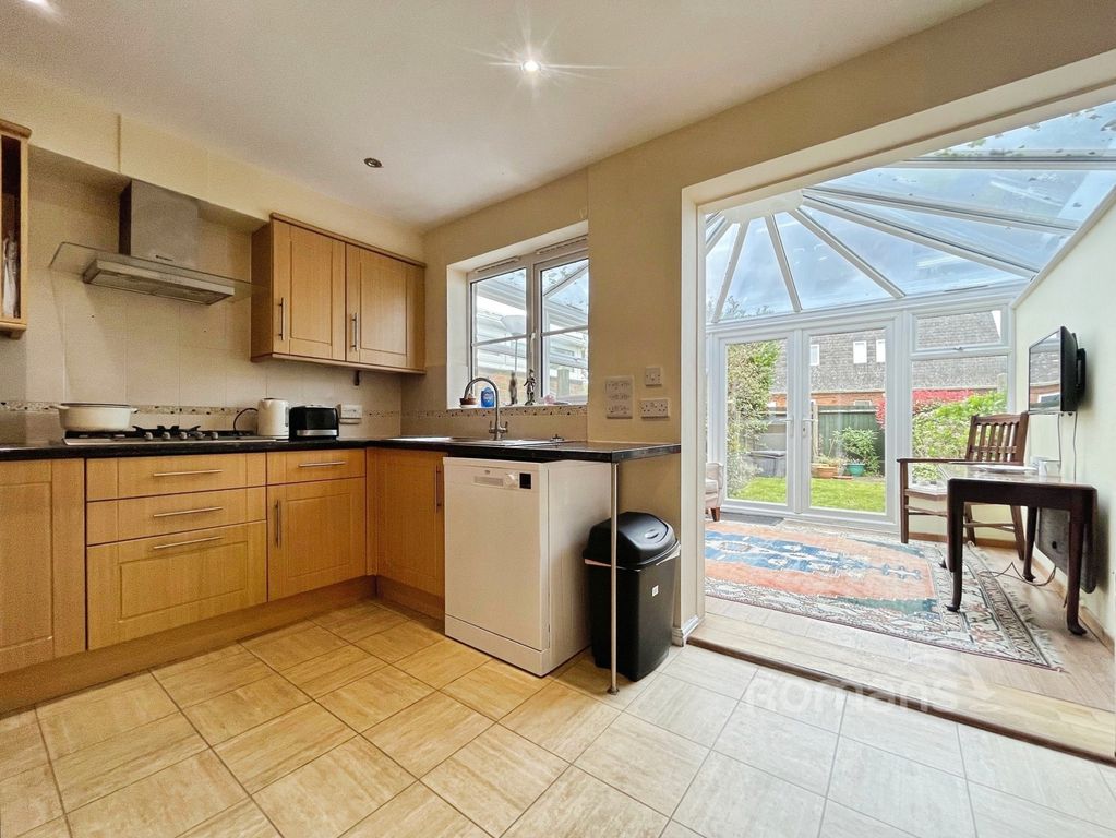 Property photo 2 of 13 Pbox-Img.Jpg