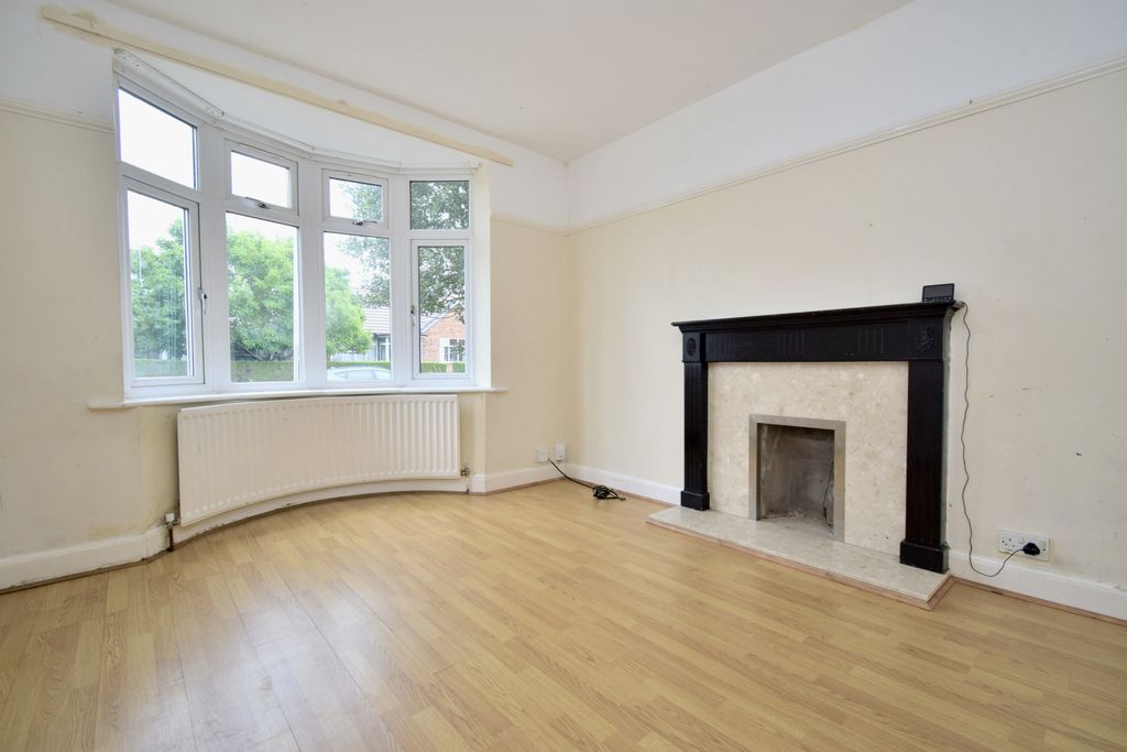 Property photo 2 of 11 Gallery