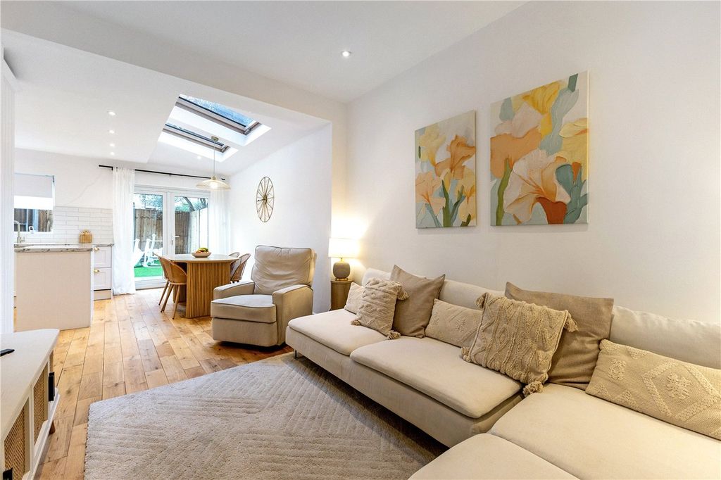 Property photo 3 of 17 Picture No. 08