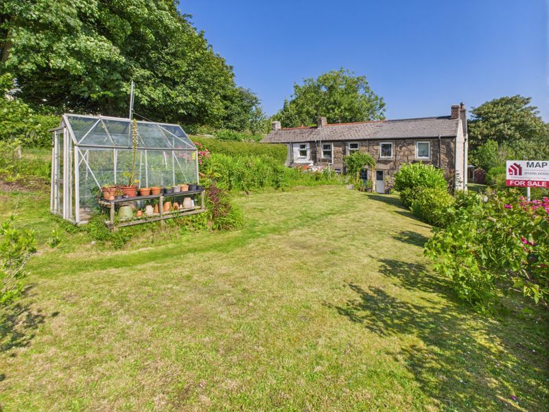 Property photo 1 of 13 House And Garden