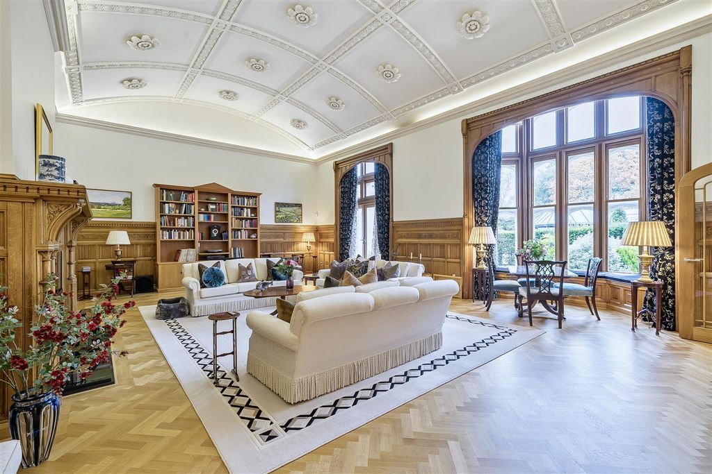 Property photo 2 of 40 Drawing Room